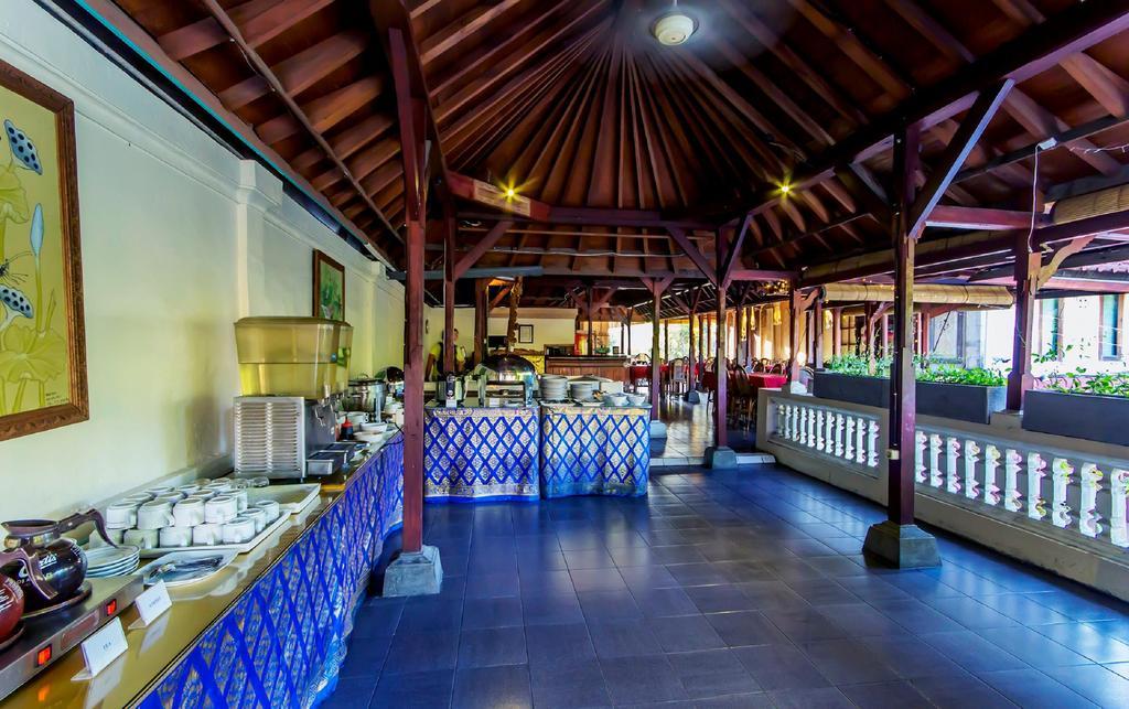 Restu Bali Hotel Легиан Экстерьер фото