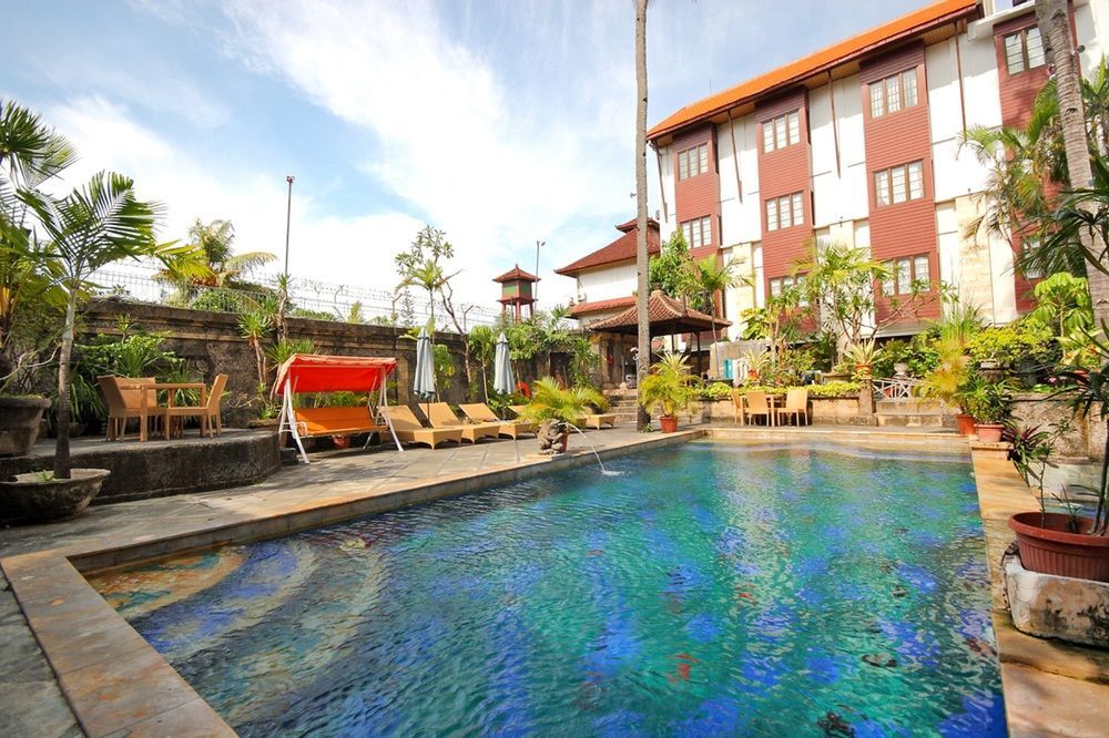 Restu Bali Hotel Легиан Экстерьер фото